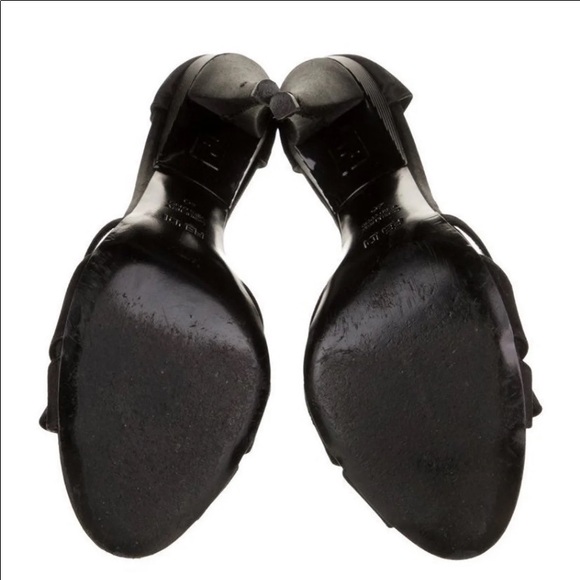 ❌Sold❌Fendi Satin Bow Ankle Strap Heels - Picture 6 of 11